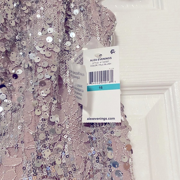 *NWT* Alex Evenings Off Shoulder Gown - Picture 4 of 6